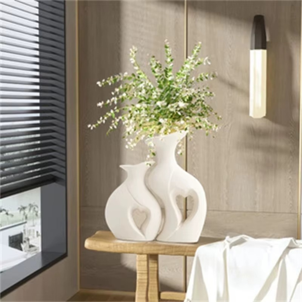The Corvix Nordic Heart Couple Vase Set