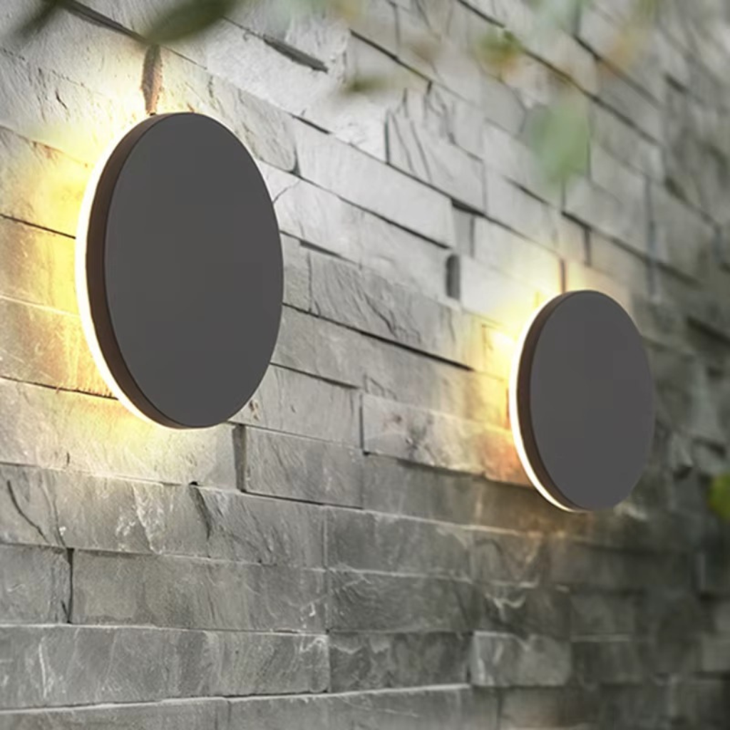 The Alunix IP65 LED Wall Lamp