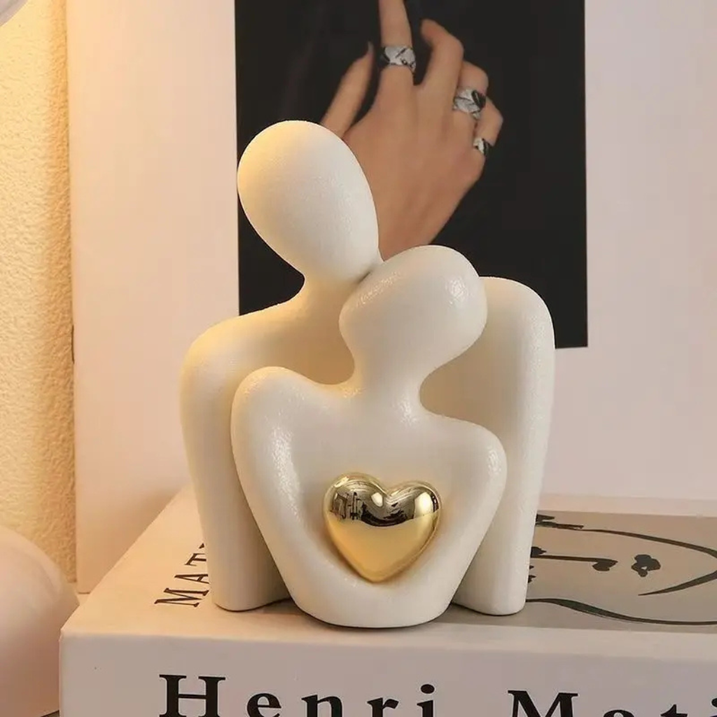 The Amorvelle Couples Love Embrace Statue