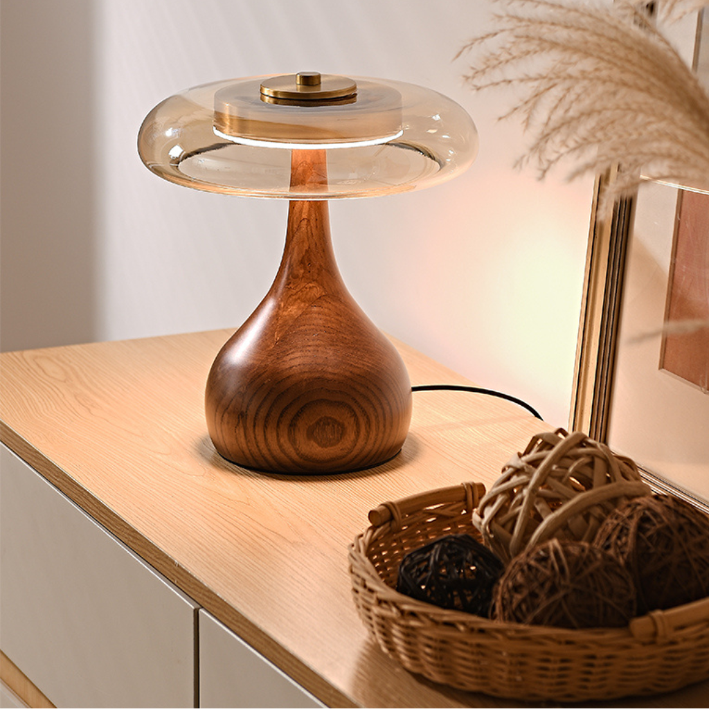 The Antoinelle French Retro Table Lamp