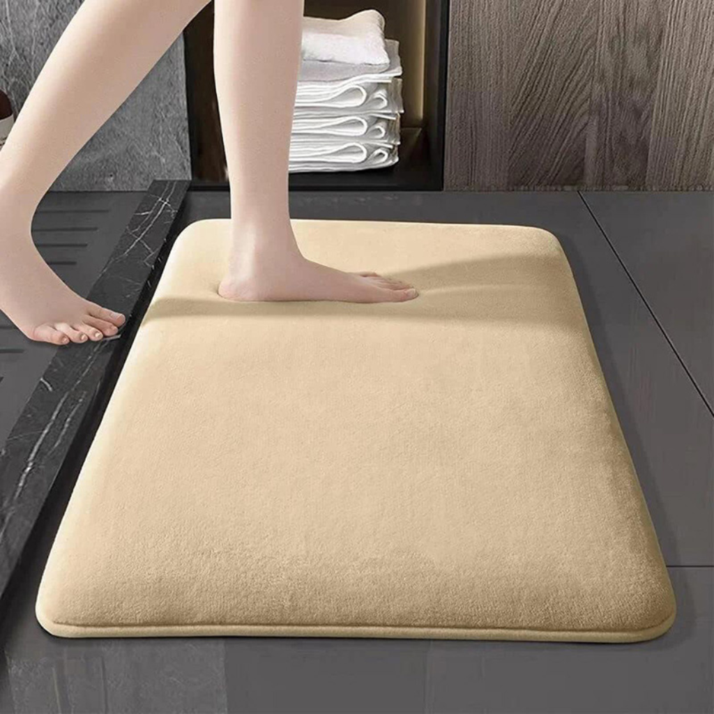 The Aquasoft Non Slip Absorbent Bathroom Mat
