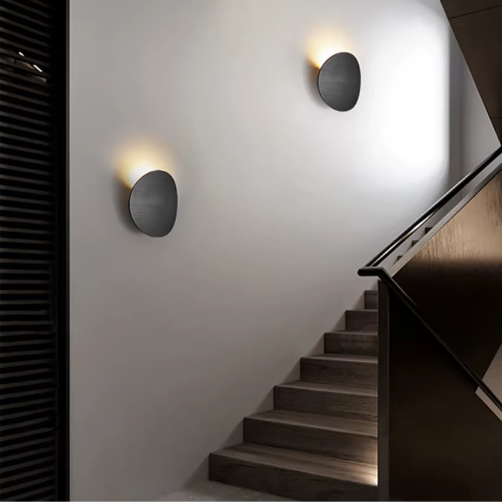 The Aquix Aluminum LED Wall Light