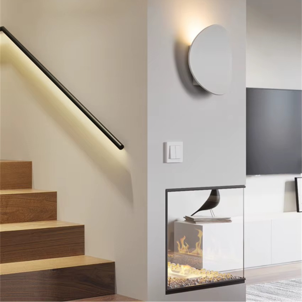 The Aquix Aluminum LED Wall Light