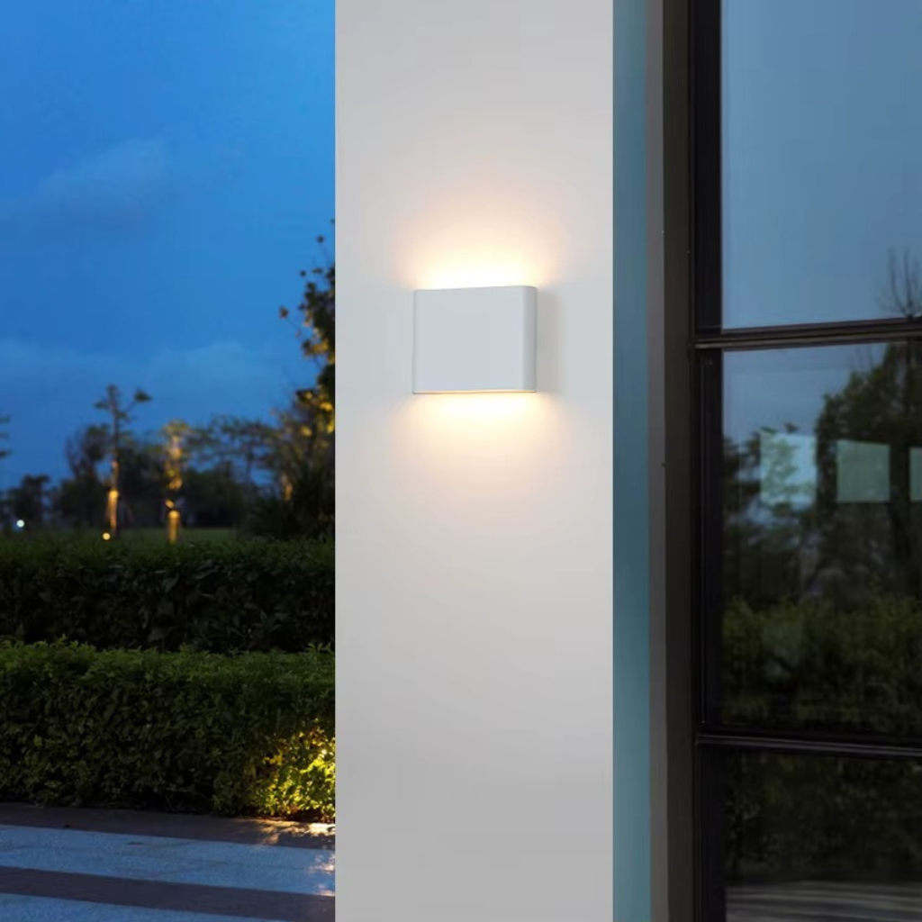 The Aquora IP65 Waterproof LED Wall Light