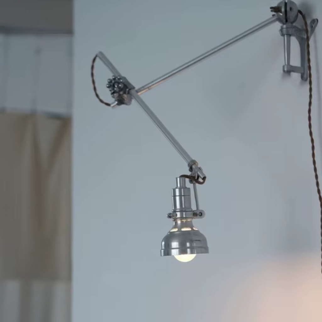 The Armvora Long Arm Wall Lamp