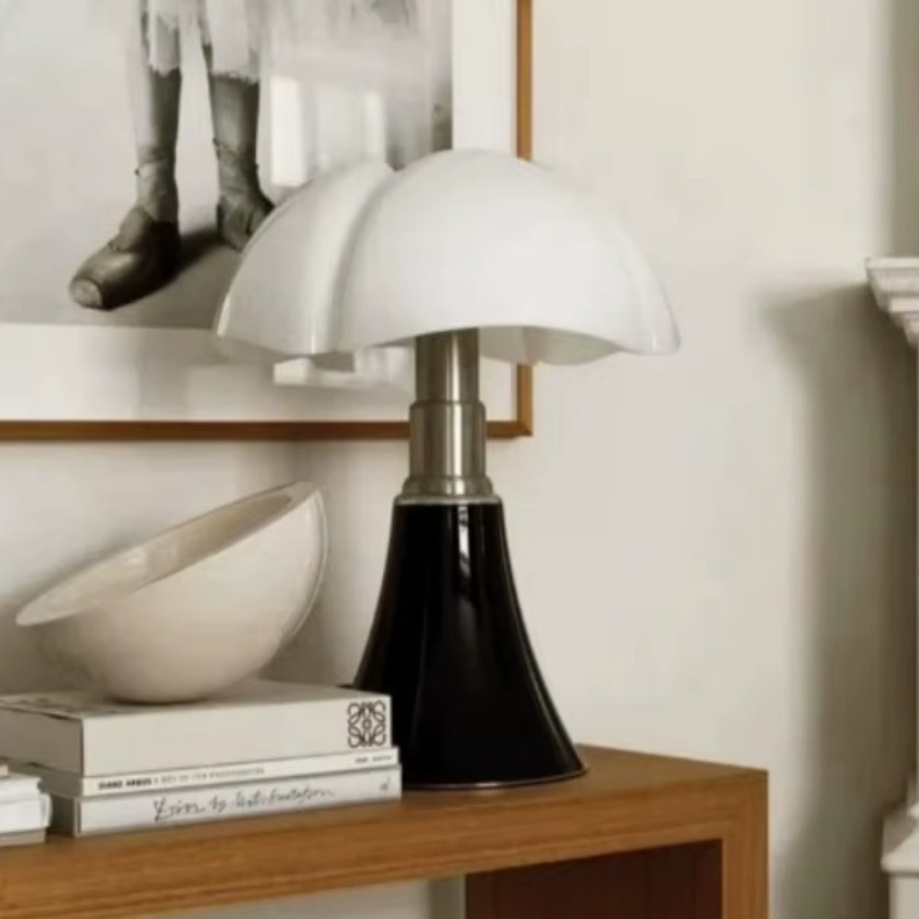 The Batelle Vintage Styled Bauhaus Petal Table Lamp