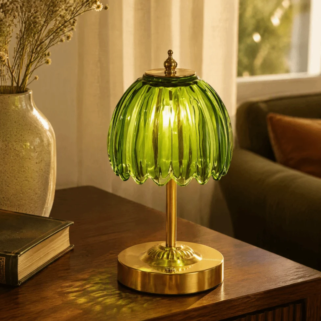 The Caelune USB Touch Table Lamp