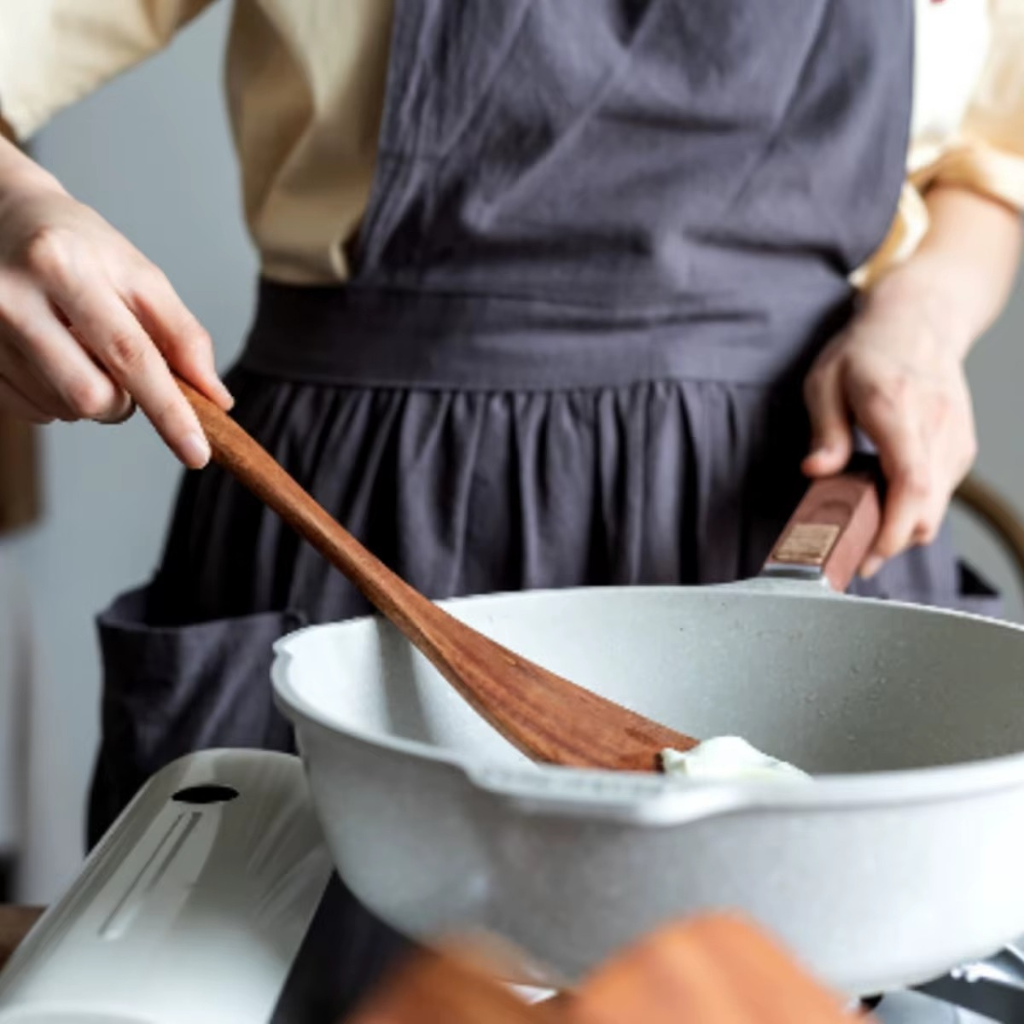 The Cookora Wooden Kitchen Utensil Set