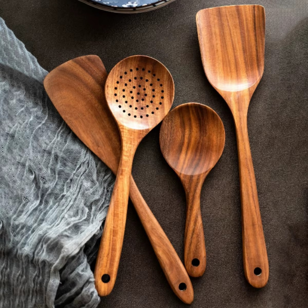 The Cookora Wooden Kitchen Utensil Set