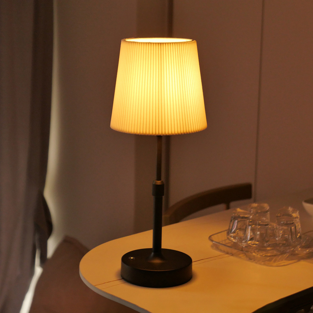 The FabriLux Rechargeable Touch Table Lamp