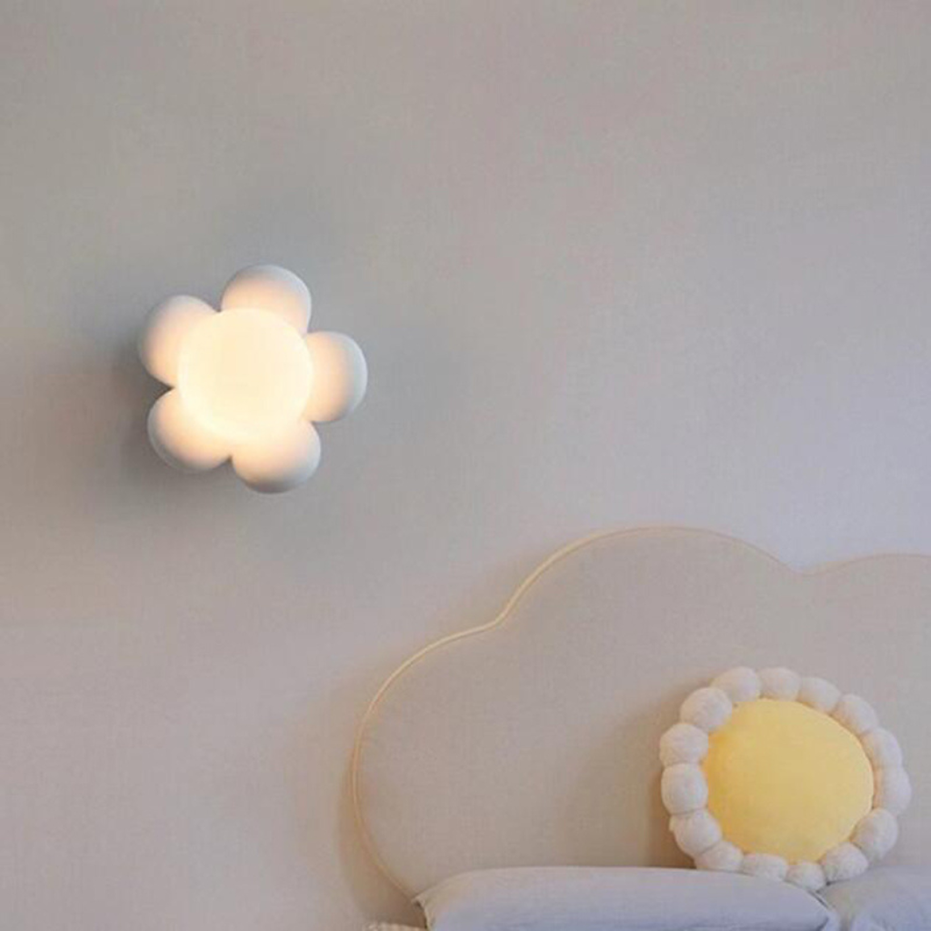 The Florenne Flower Resin LED Wall Light