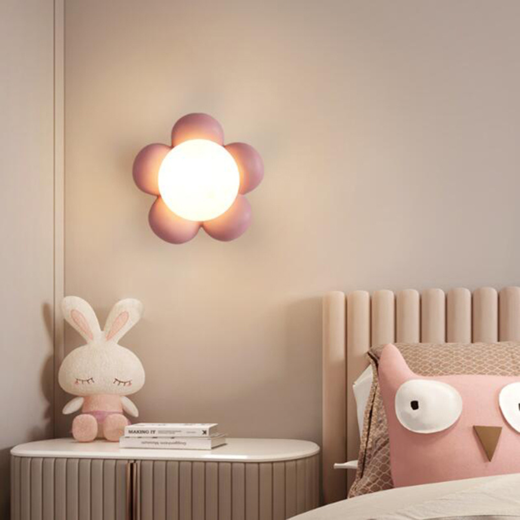 The Florenne Flower Resin LED Wall Light