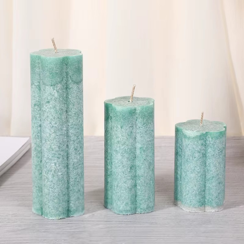 The Florique Ice Flower Aromatherapy Candle