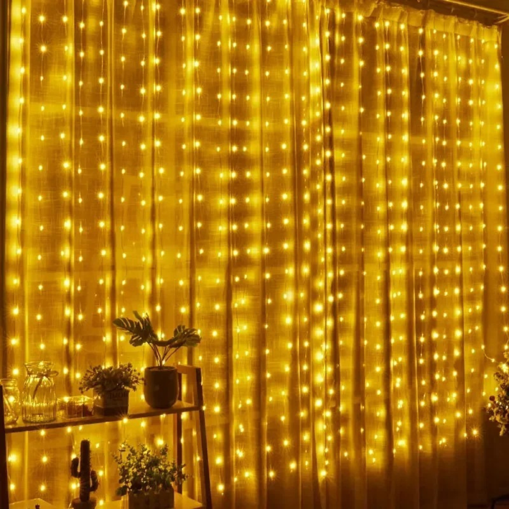 The Glowira USB LED Curtain String Lights