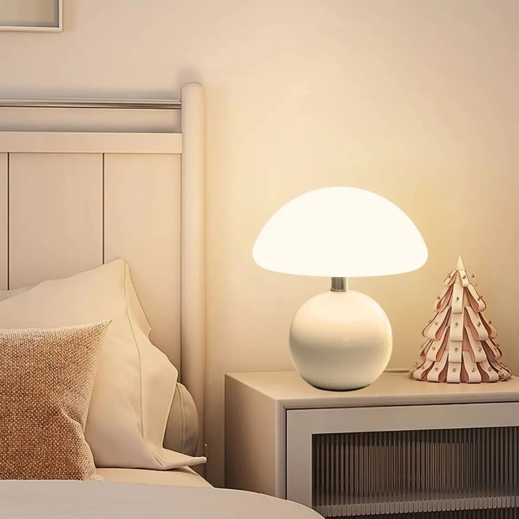 The Glowvera Decorative USB Table Lamp