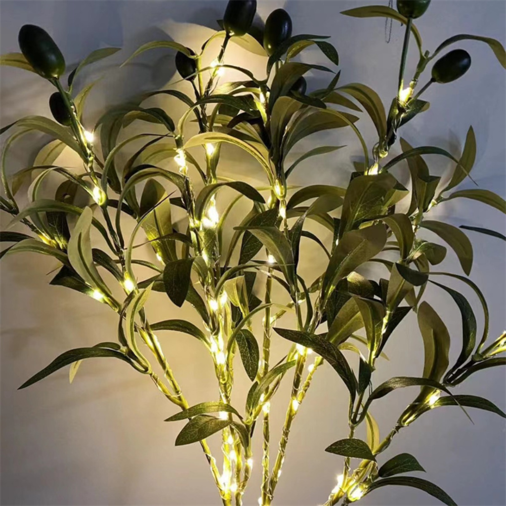 The Olivelle LED Leaf Battery Powered String Lights