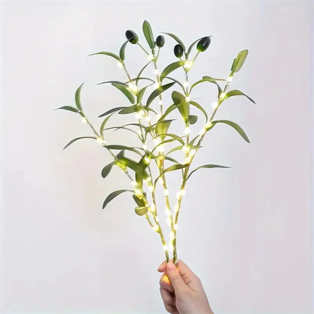 The Olivelle LED Leaf Battery Powered String Lights