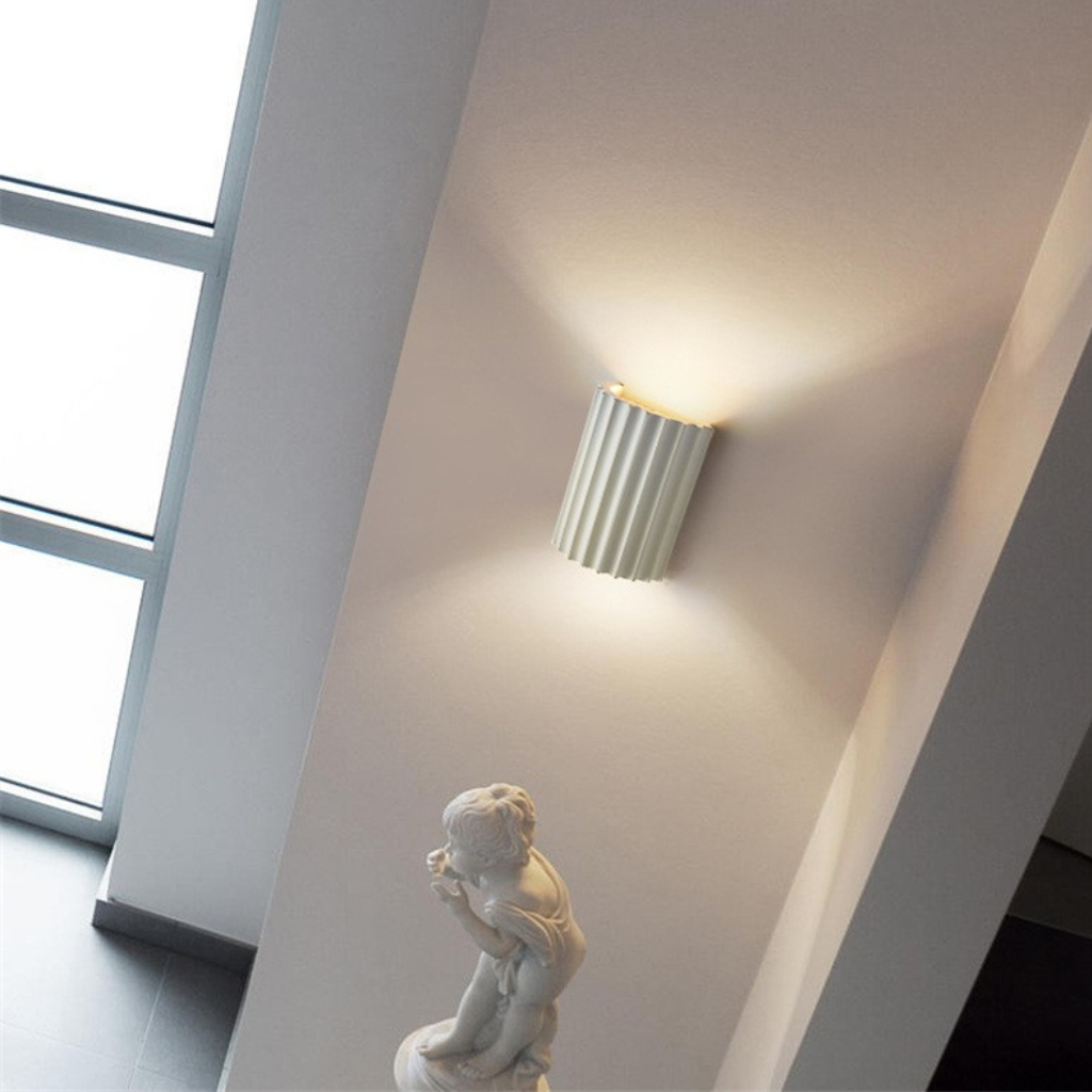 The Resvane Nordic Modern Resin LED Wall Light