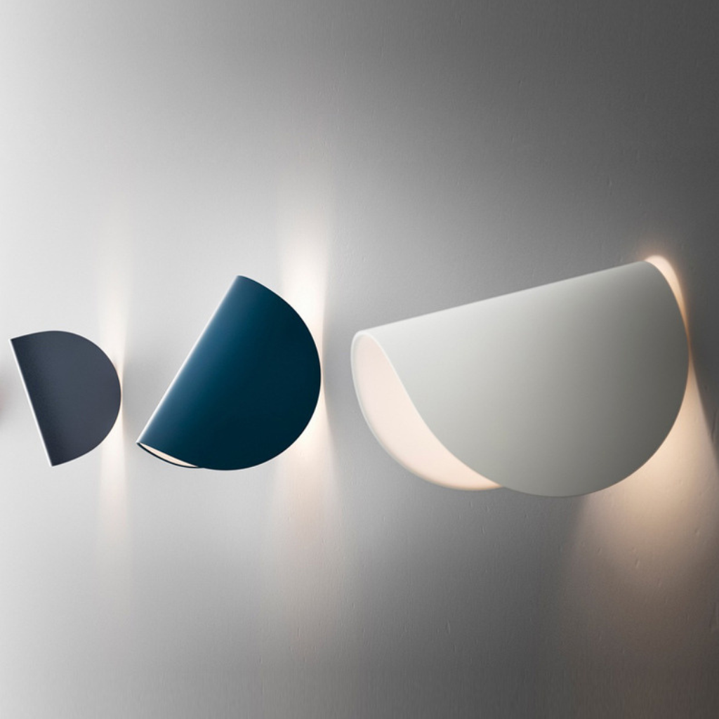 The Rotavo Nordic Rotatable LED Wall Light