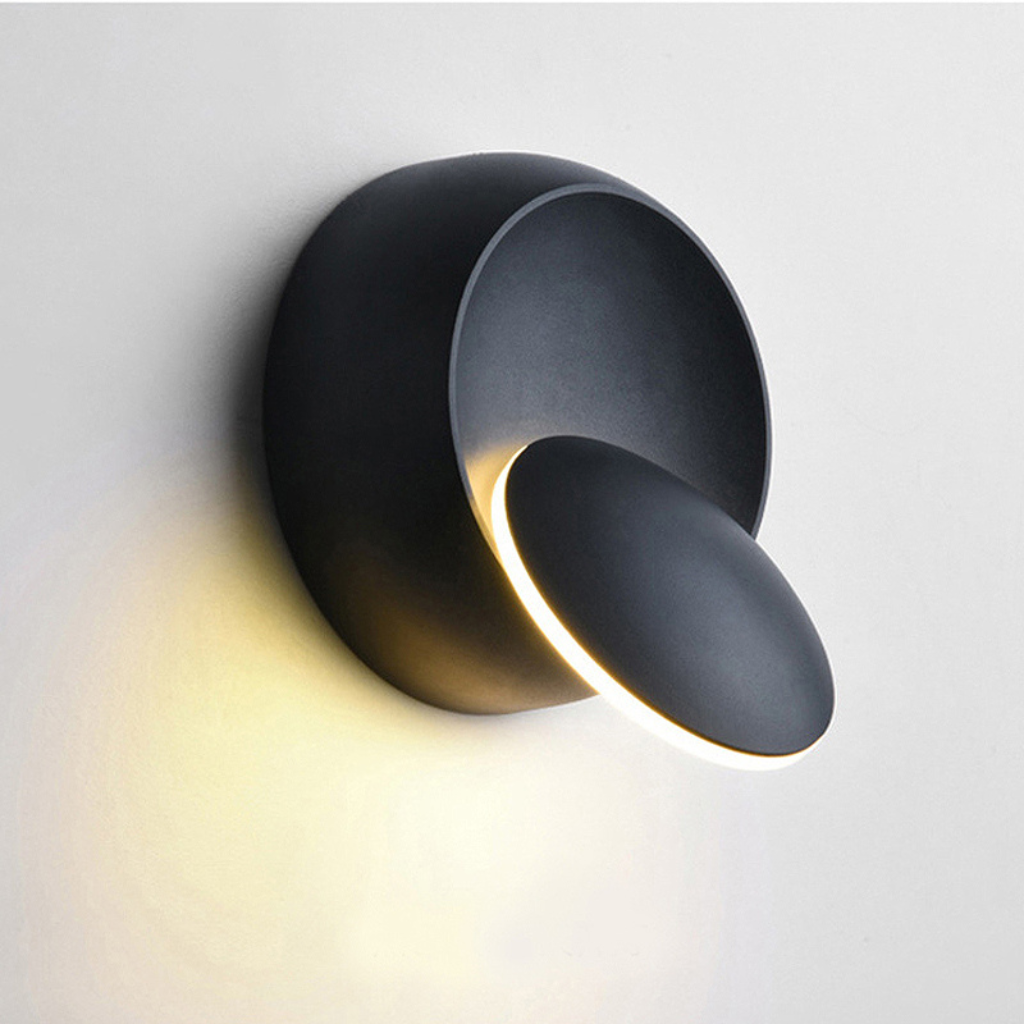 The Rotelle Rotatable LED Wall Light