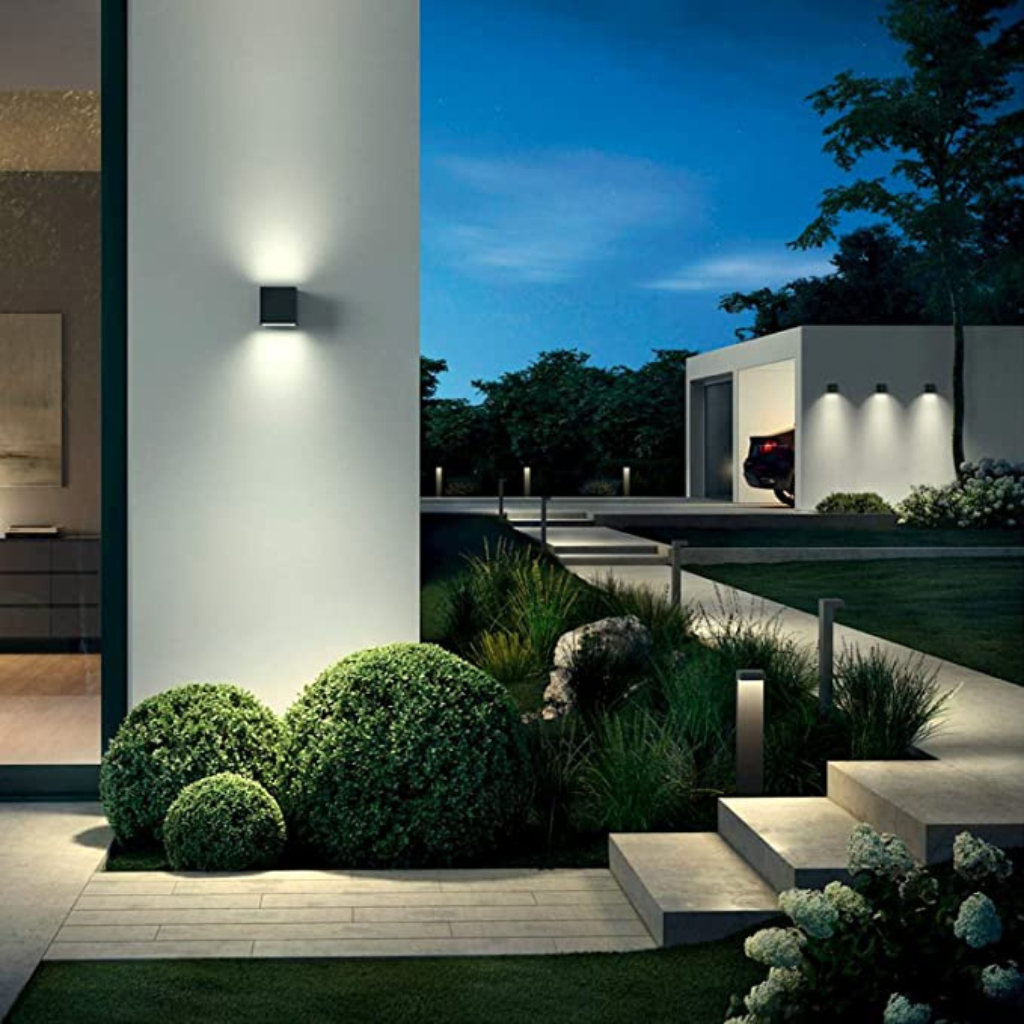 The Smartora WiFi LED Outdoor Wall Light