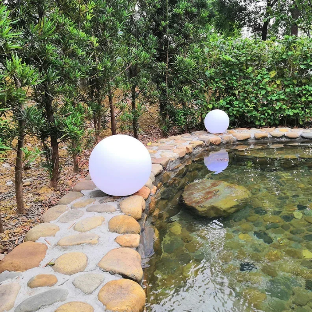 The Solisphere Waterproof Solar Ball LED Mood Light