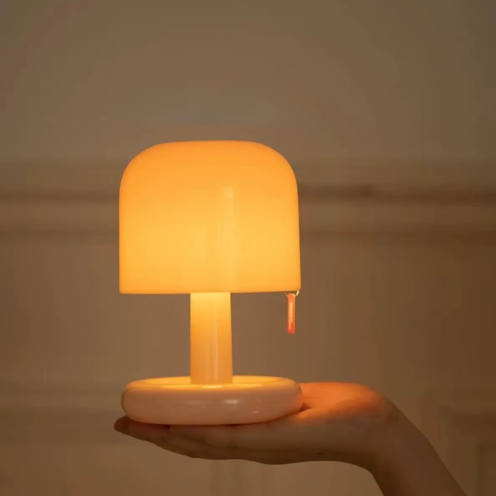 The Sunvix Mini Sunset USB Night Light