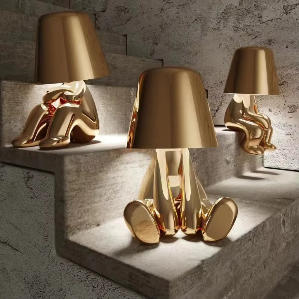 The Thinkra USB Statue Desk Lamp