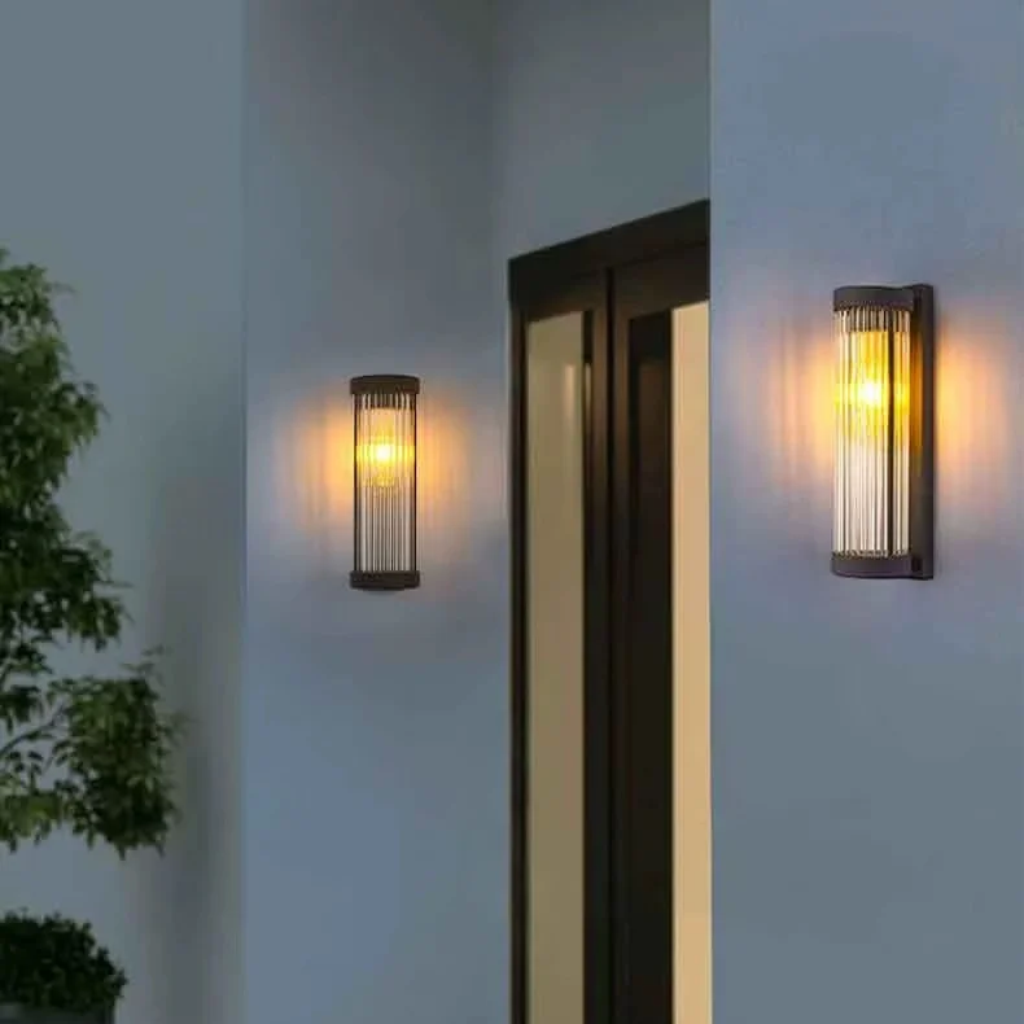 The Valdora Retro Waterproof Outdoor Wall Light