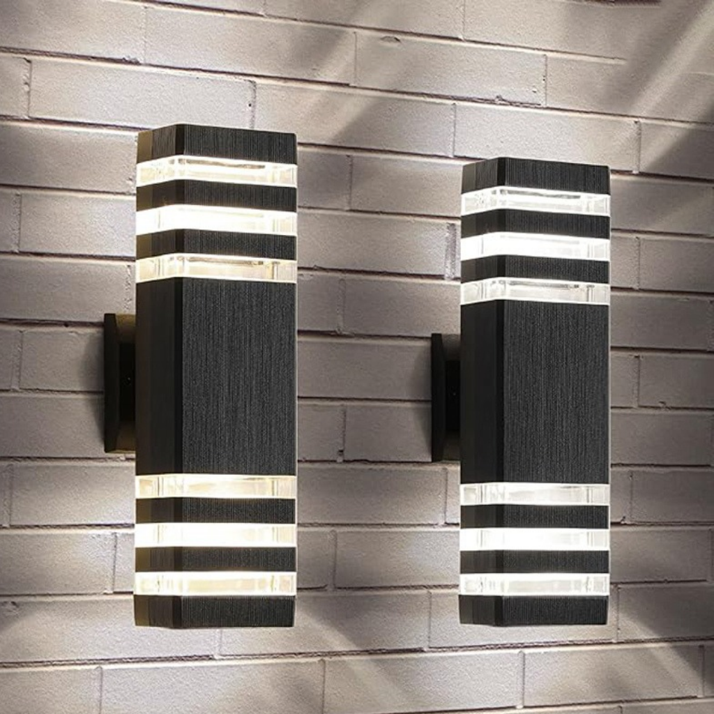 The Veylorn Waterproof Outdoor Wall Light