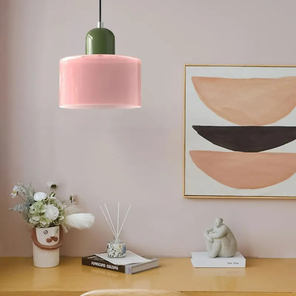 The Vitrisse Vintage Styled Stained Glass Pendant Light