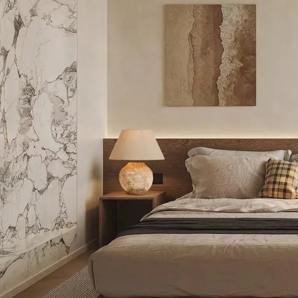 The Wabilux Ceramic Table Lamp